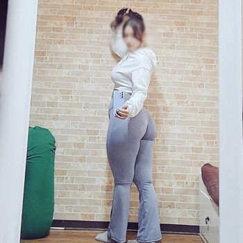 Nene_booty