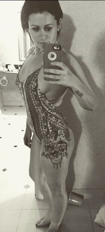 Nicole Saunders