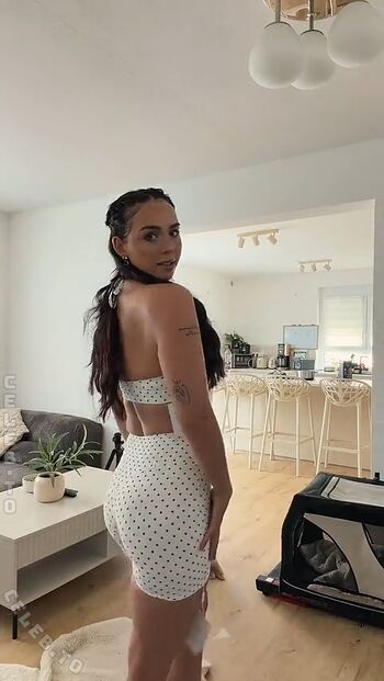 Nika Sofie