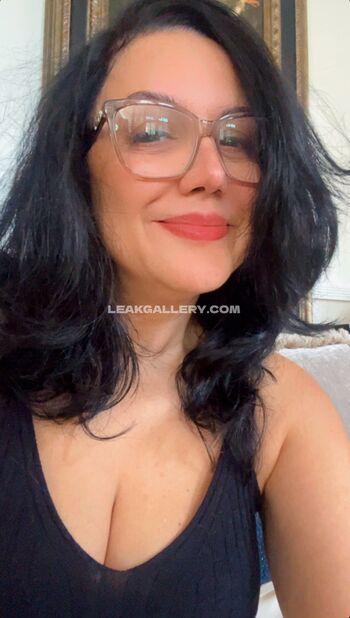 ninahazem