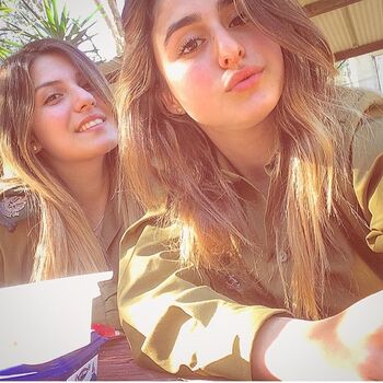 Nitzan Rom