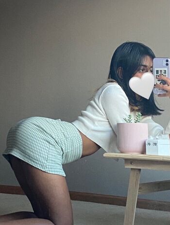 Full leaked Velvet / private onlyfans photo