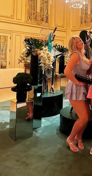 Full leaked Olivia kuehner private onlyfans photo