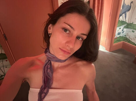 Full leaked Olivia rouyer private onlyfans photo