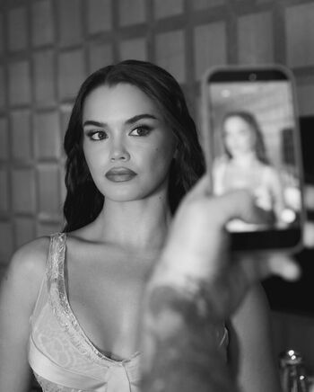 Paris Berelc
