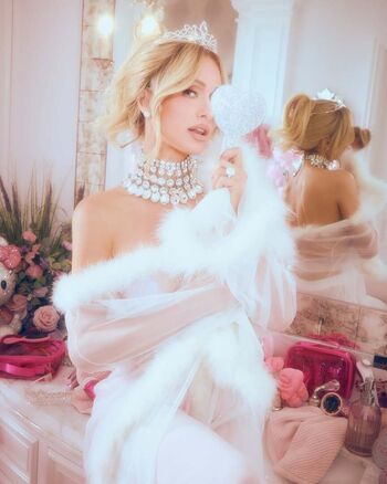 Paris Hilton