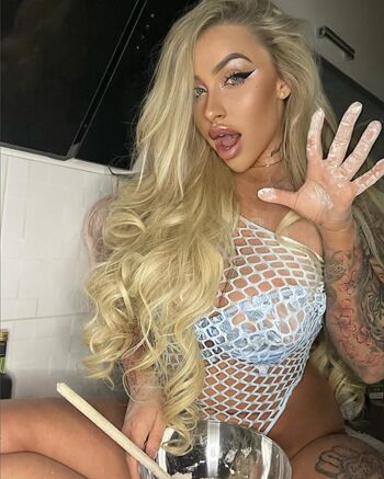 Peachy Goddess