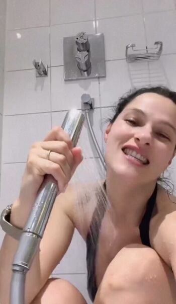 Full leaked Cassiamorenoo/ private onlyfans photo