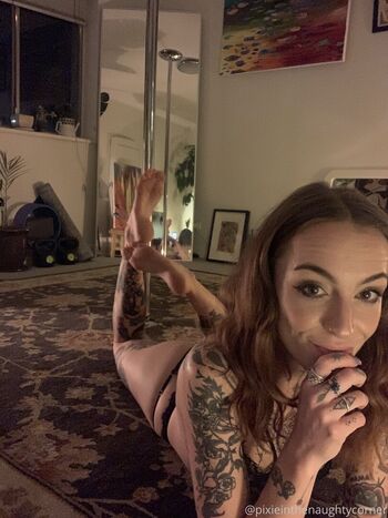 Full leaked Pixieinthenaughtycorner private onlyfans photo