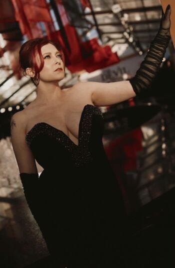 Rachel Bloom