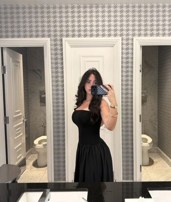 Full leaked Rae cambra private onlyfans photo
