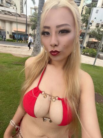 Raina Huang