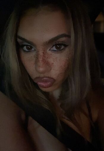 Rayna Kalaní Solar