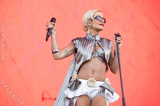 Rita Ora