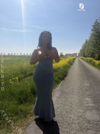 Full leaked Romy indy private onlyfans photo