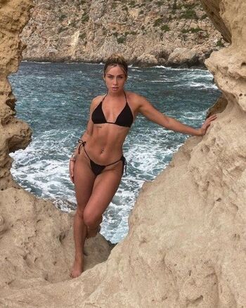 roxyrhoades