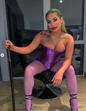 roxyrhoades