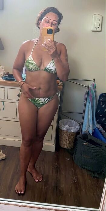 Saira Khan