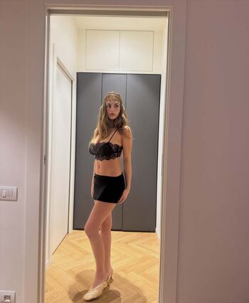 Full leaked Sarabella harris page private onlyfans photo