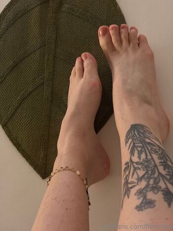 Full leaked Sansa green/ private onlyfans photo