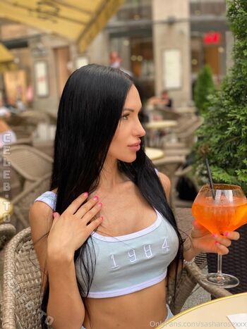 Full leaked Sasha rose page private onlyfans photo