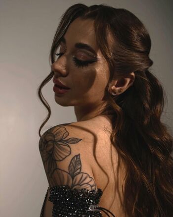 Full leaked Sasha shundel private onlyfans photo