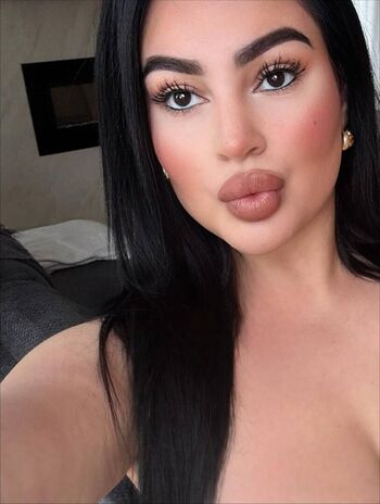 Full leaked Savala tee page private onlyfans photo