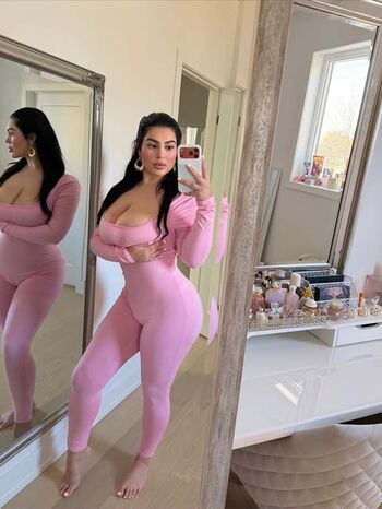 Full leaked Savala tee page private onlyfans photo