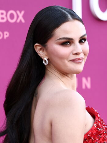 Full leaked Selena gomez  page private onlyfans photo
