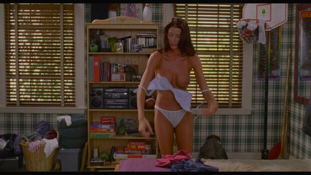 Shannon Elizabeth