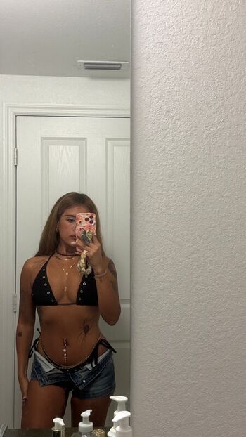 Full leaked Shanyylll private onlyfans photo