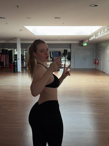 Full leaked Shutupmelissa private onlyfans photo