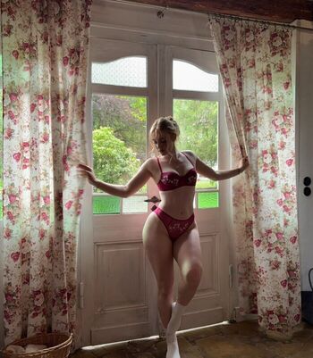 Full leaked Shutupmelissa  page private onlyfans photo