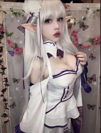 Full leaked Sillychicha private onlyfans photo