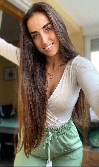 Silvia Dos Uno