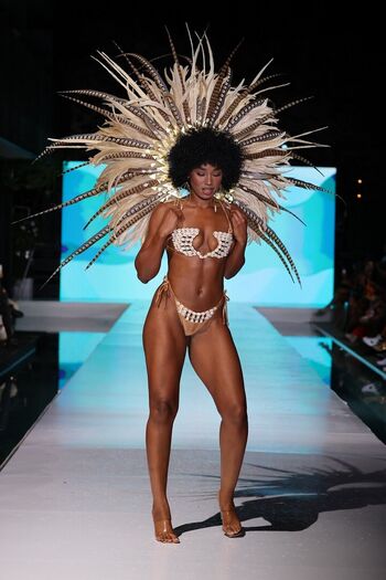 Simone Henderson