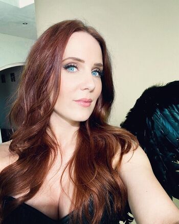 Simone Simons