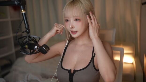Full leaked Sithle page private onlyfans photo