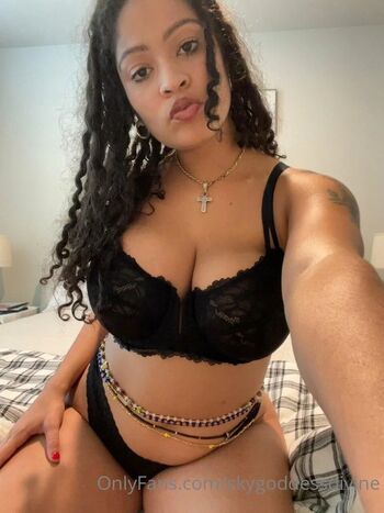 skygoddessdivine