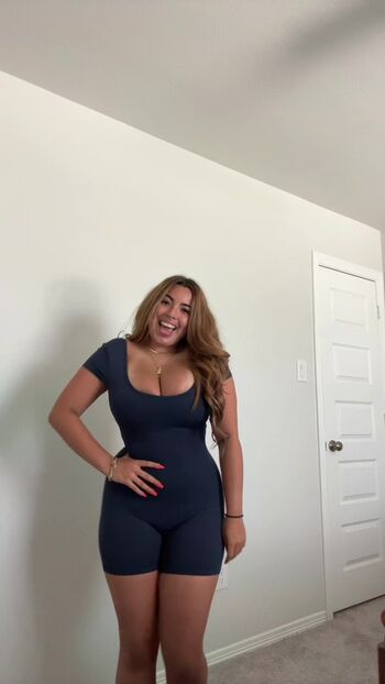 Full leaked Siriasuncolor/ private onlyfans photo