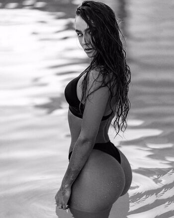 Full leaked Sommer ray page private onlyfans photo