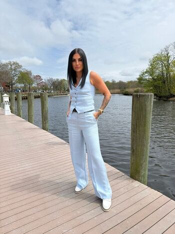 Sonya Deville