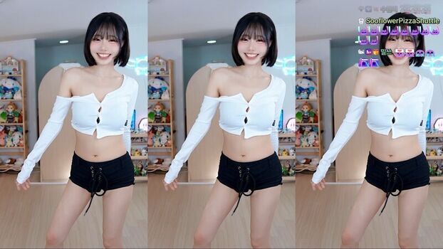 Full leaked Sooflower page private onlyfans photo