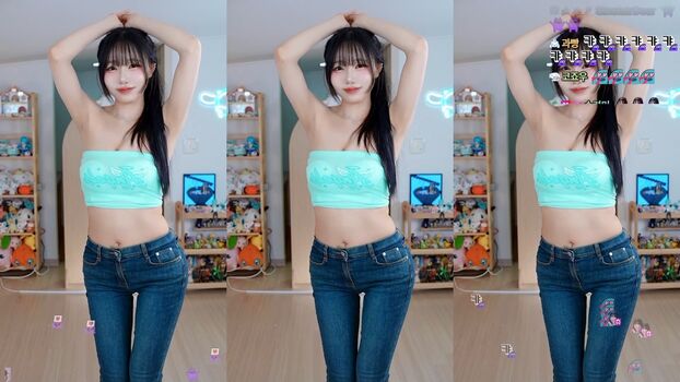 Full leaked Sooflower private onlyfans photo