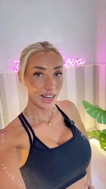 Full leaked Starletnova private onlyfans photo