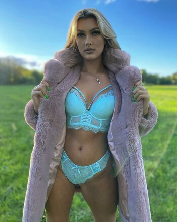 Full leaked Stellablond private onlyfans photo
