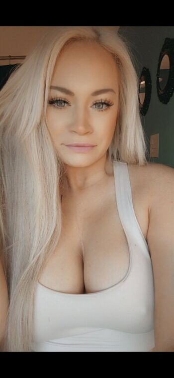 Full leaked Stellajane private onlyfans photo