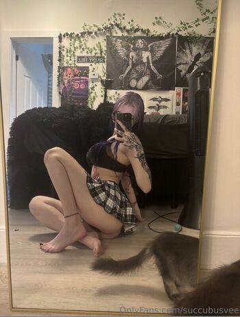 Full leaked Succubusvee private onlyfans photo