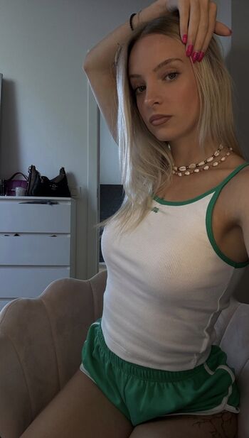 Full leaked Ruizmirian/ private onlyfans photo