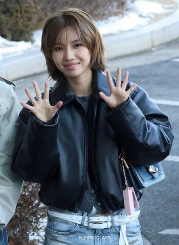tiny.pretty.j